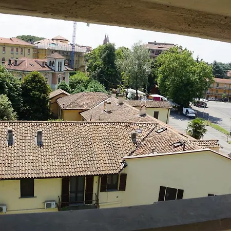 La Rotonda 2 Con Terrazza In Centro Pavie